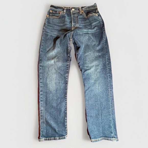 Levi’s Womens Premium Wedgie Straight Jeans Size 31 Button Fly High Rise denim - Picture 1 of 14